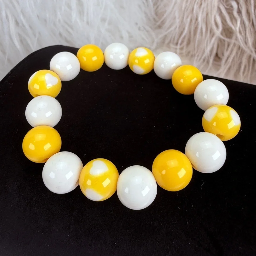 Vintage retro Yellow and White heart heart print stretch bracelet